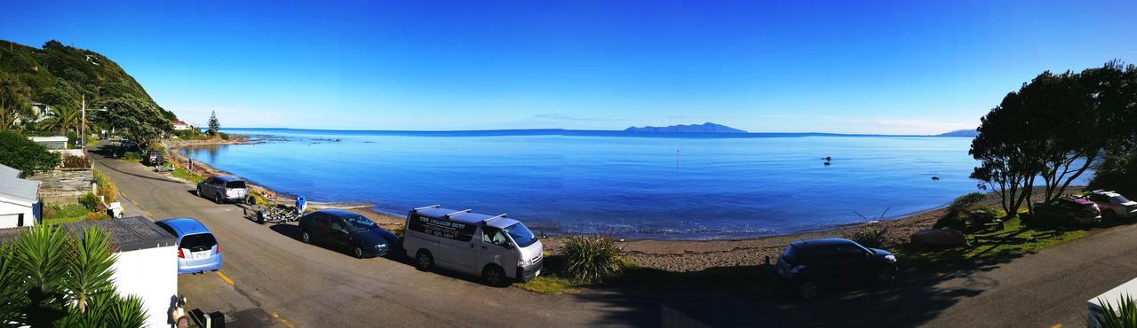Kapiti Waves Bed & Breakfast Pukerua Bay Esterno foto